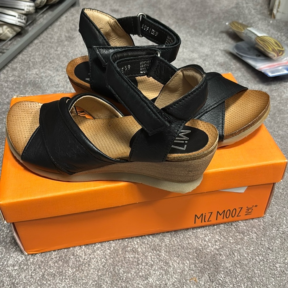 Mix Mooz Sophie Sandal size 39